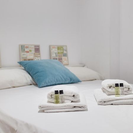 Appartamento Flateli Aribau Barcellona Esterno foto