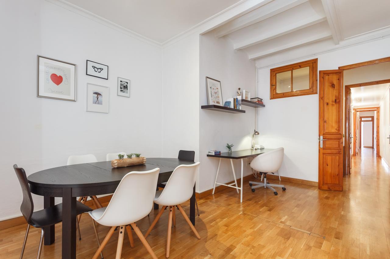 Appartamento Flateli Aribau Barcellona Esterno foto