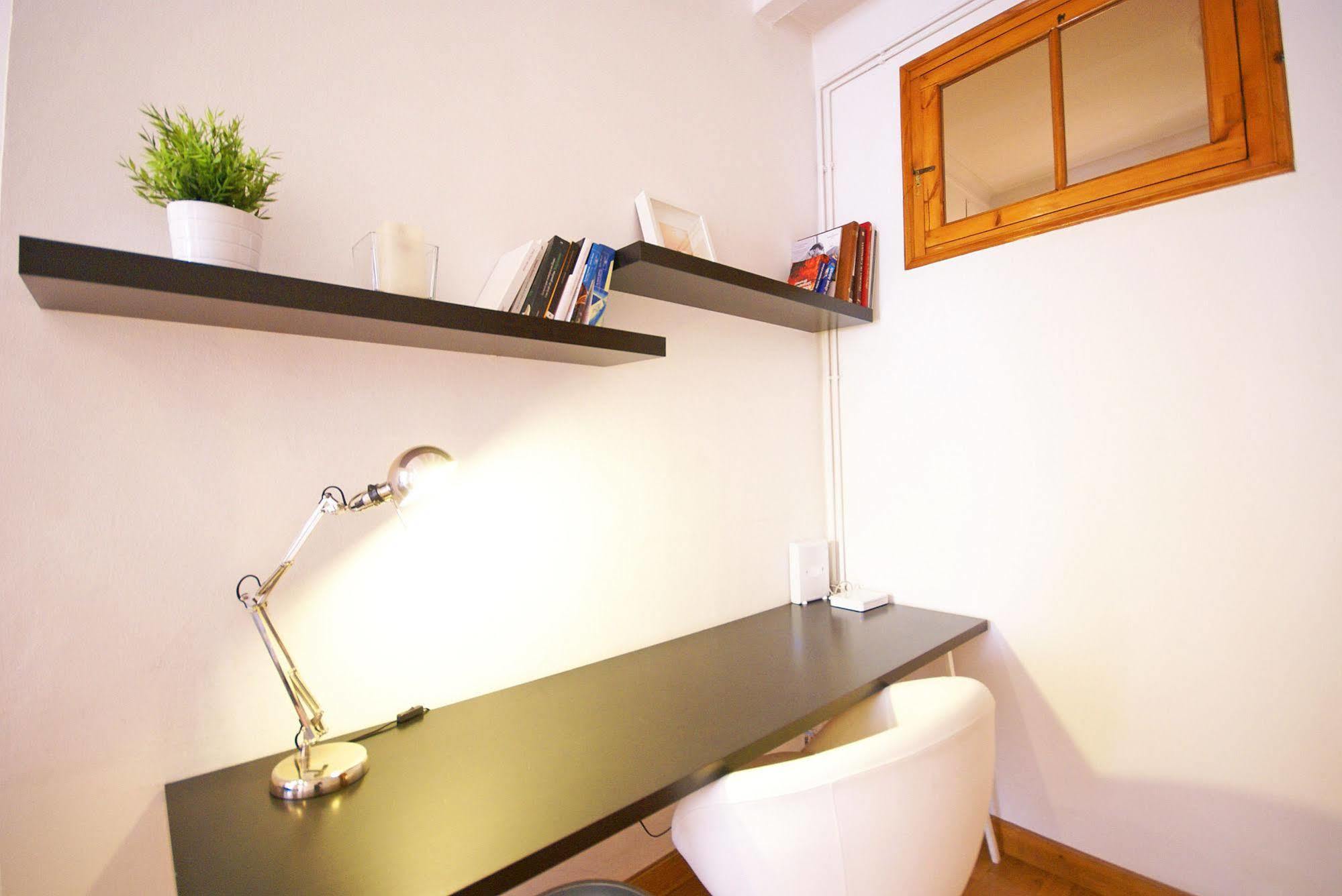 Appartamento Flateli Aribau Barcellona Esterno foto