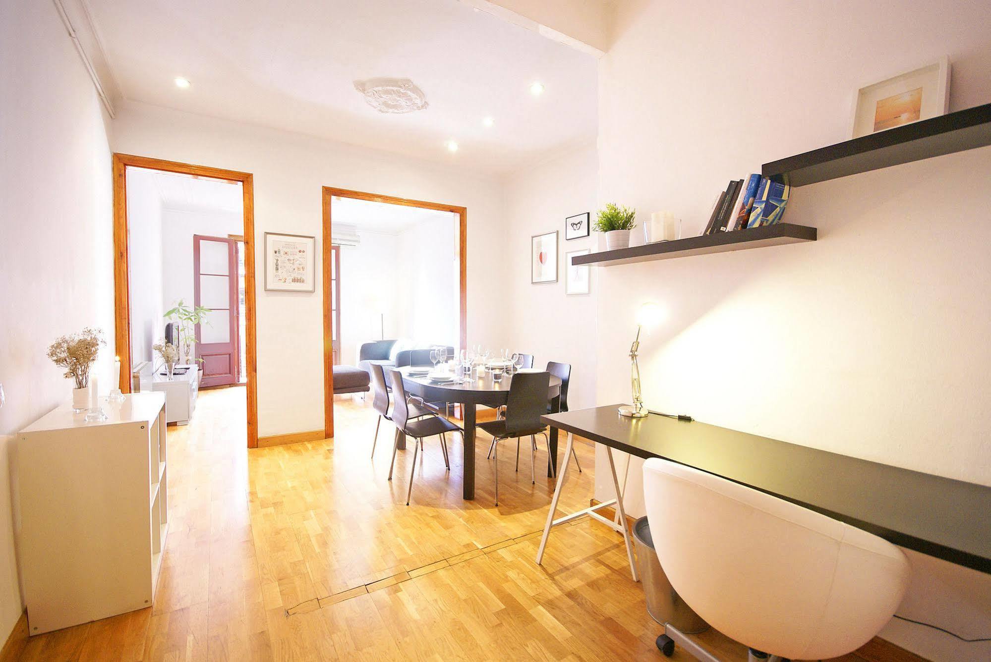 Appartamento Flateli Aribau Barcellona Esterno foto