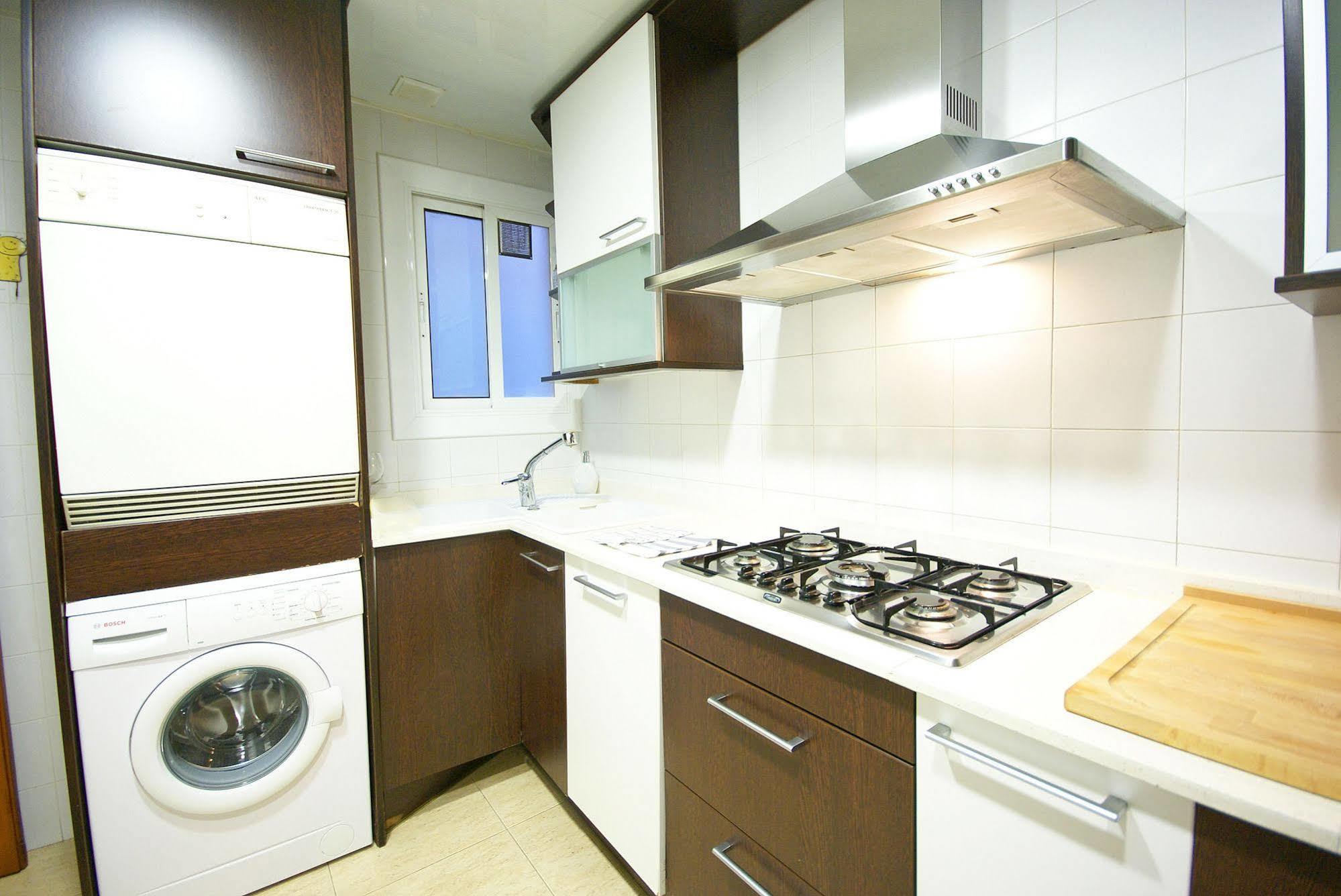 Appartamento Flateli Aribau Barcellona Esterno foto